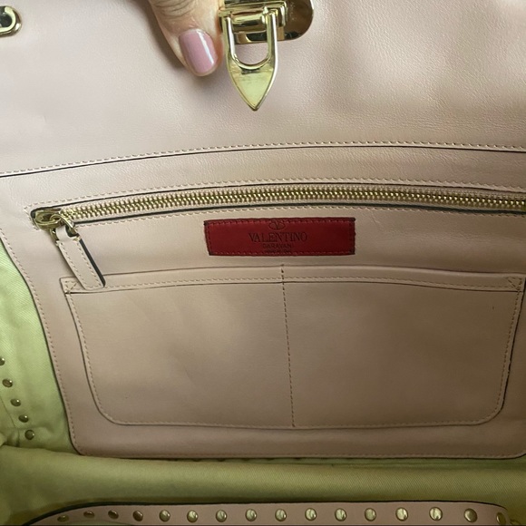 Valentino Garavani blush pink tote - Picture 8 of 17